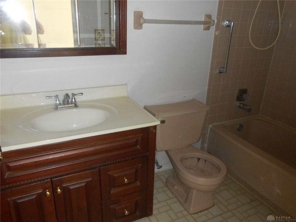 5778 Waynegate Property Photo 32