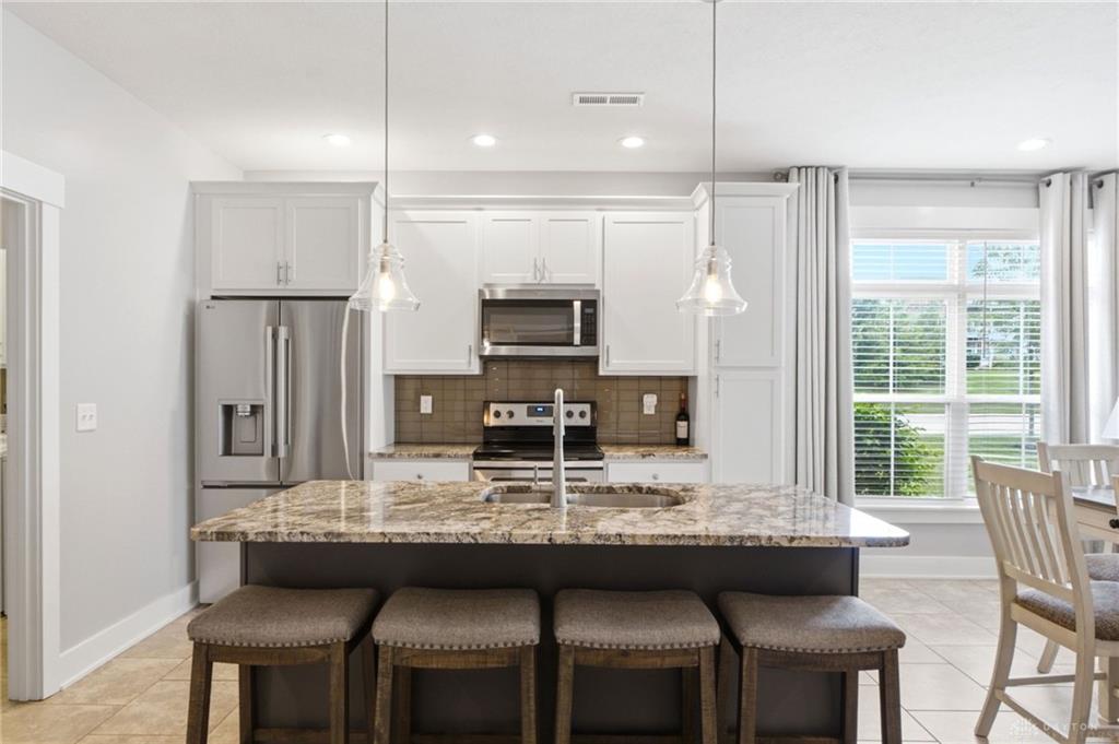 648 Coral Property Photo 6