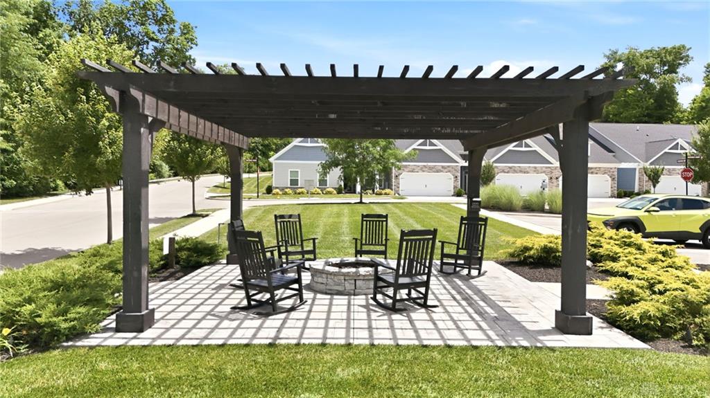 648 Coral Property Photo 33