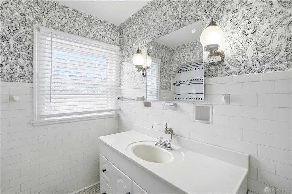 115 Ardmore Property Photo 33