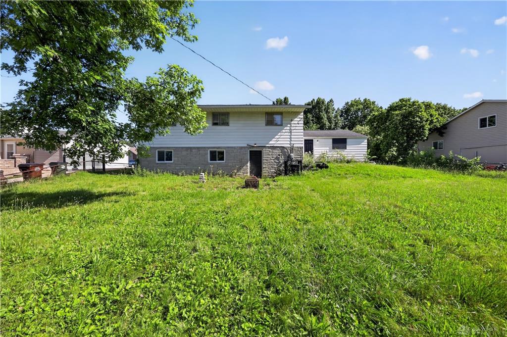 2800 E Stroop Property Photo 3