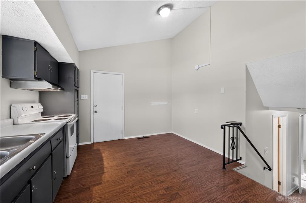 2800 E Stroop Property Photo 12