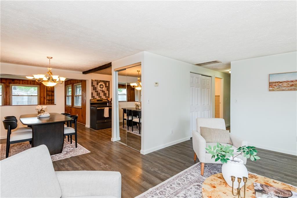 4311 Mahler Property Photo 7