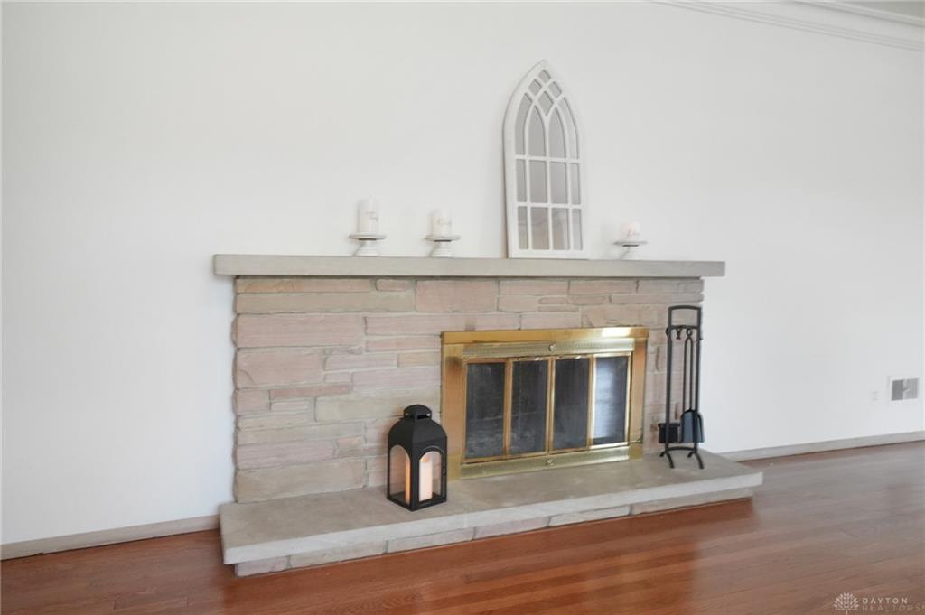 4176 Roman Property Photo 8
