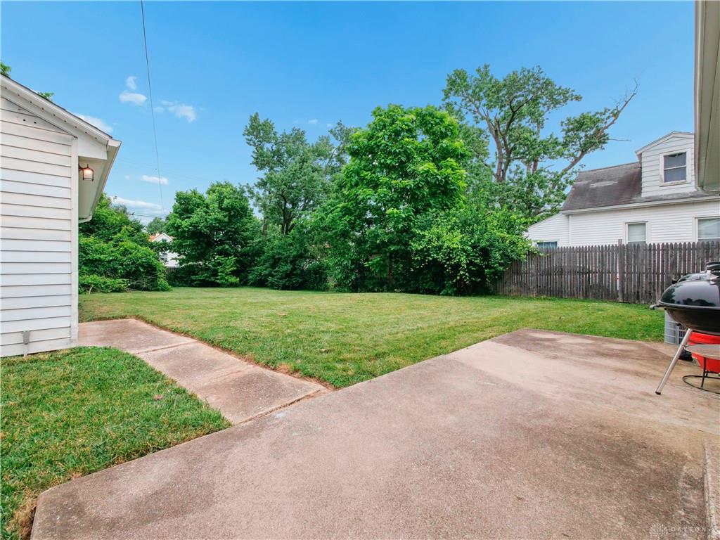 1815 Fieldstone Property Photo 24