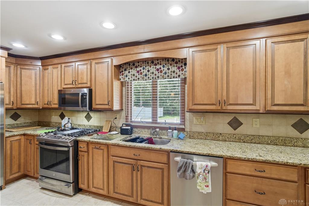 578 Beeler Property Photo 16
