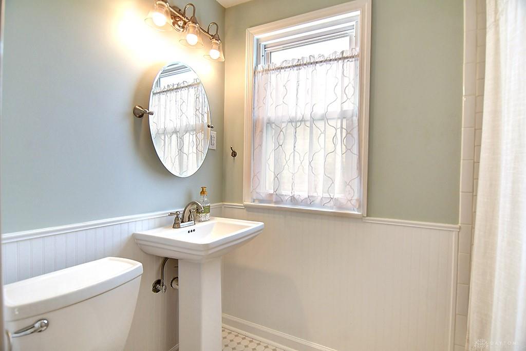 1741 King Property Photo 12