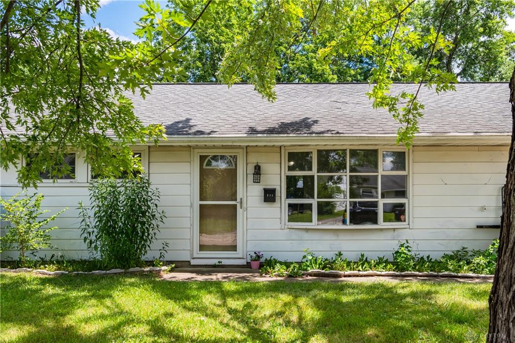 311 Skyview Property Photo 3