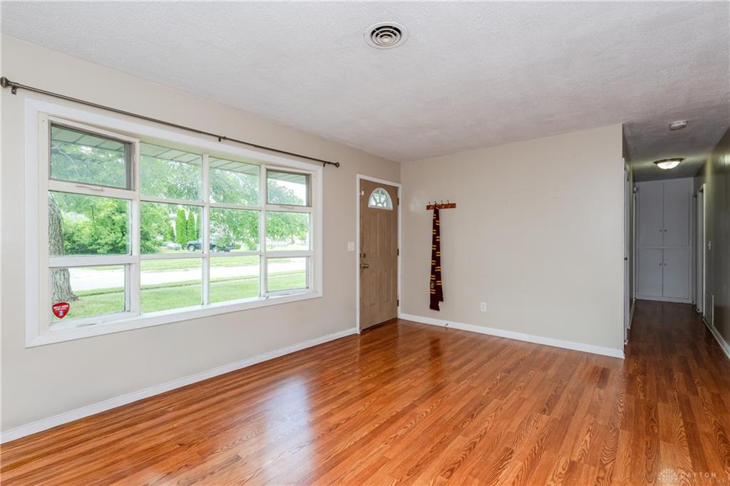 311 Skyview Property Photo 4