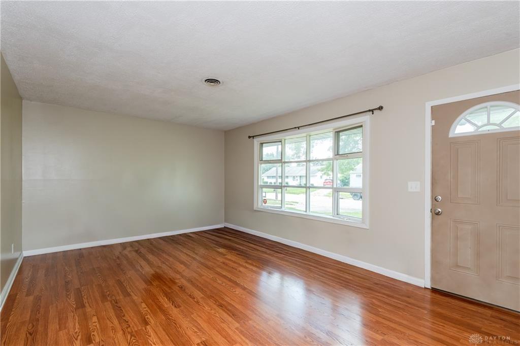 311 Skyview Property Photo 5