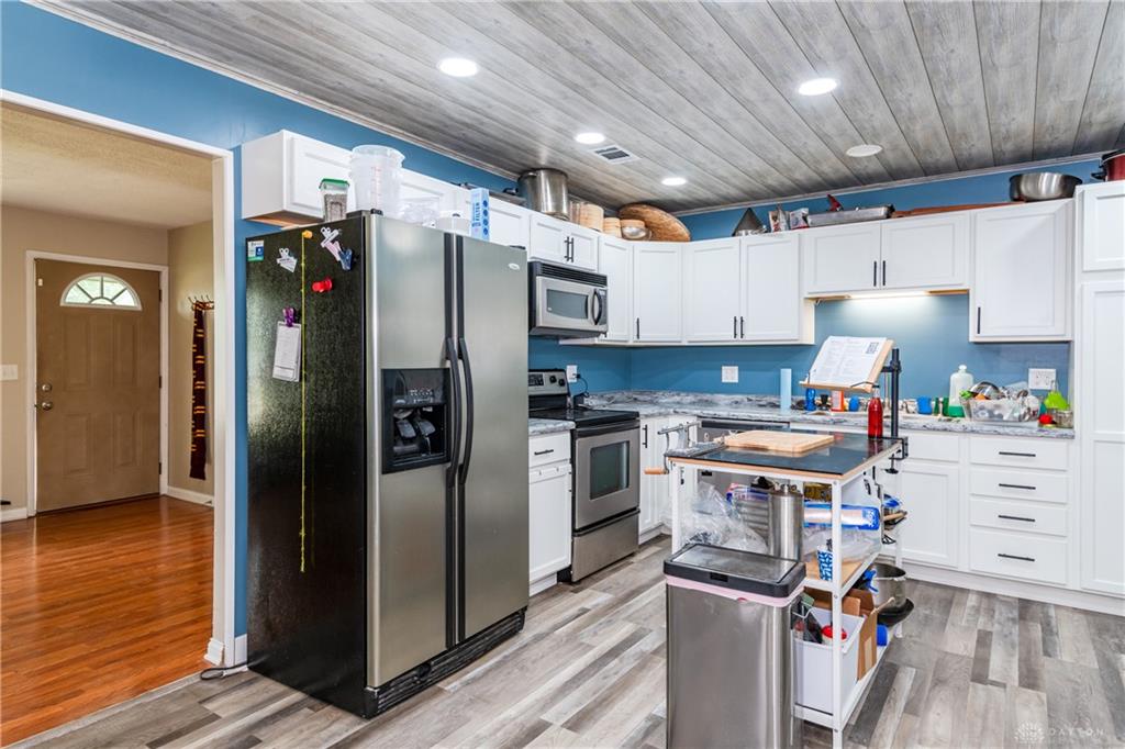 311 Skyview Property Photo 9