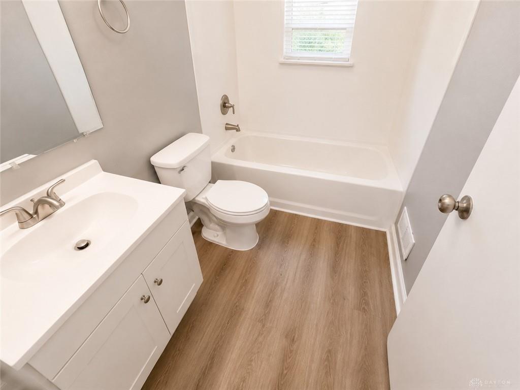 611 Brunner Property Photo 25