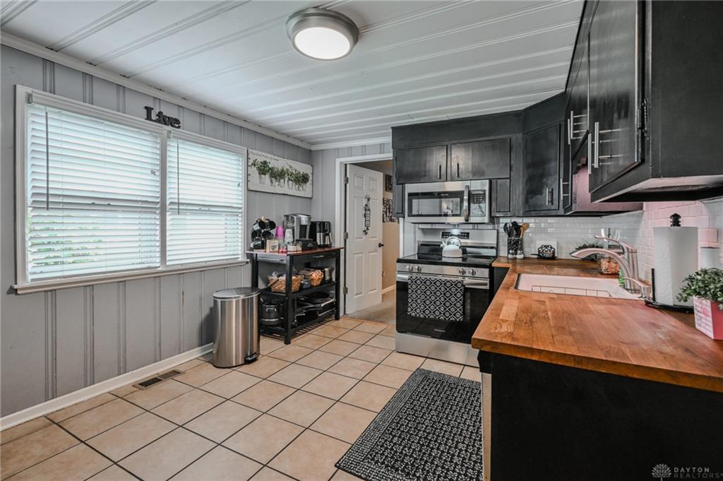 1768 Walnut Property Photo 15