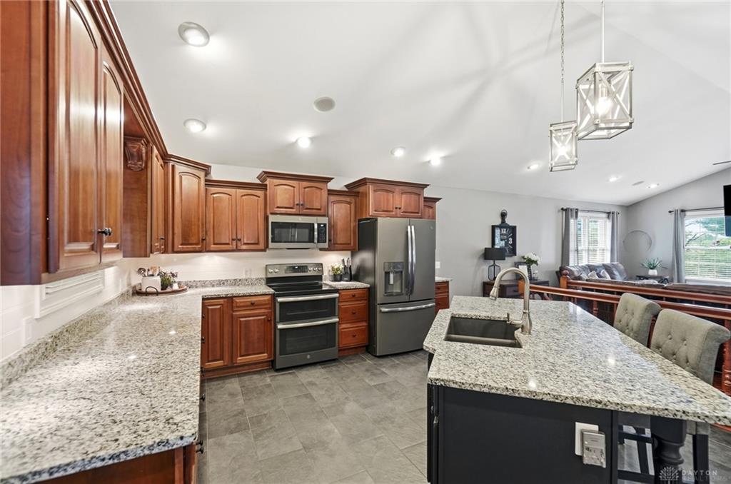 2596 E State Route 73 Property Photo 20