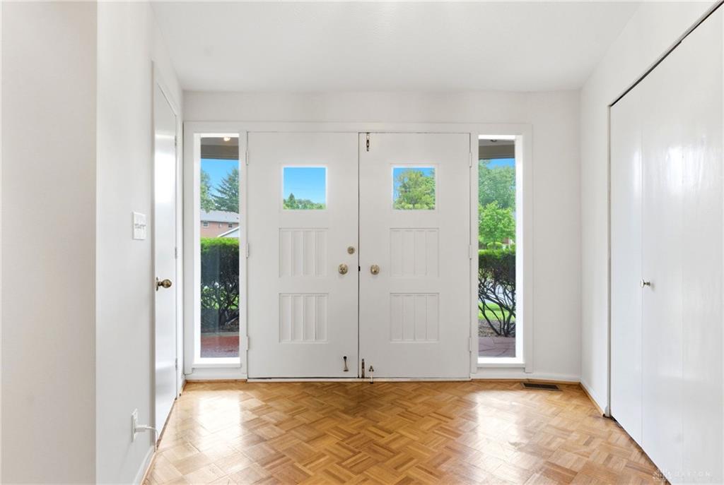 2501 Parklawn Property Photo 6