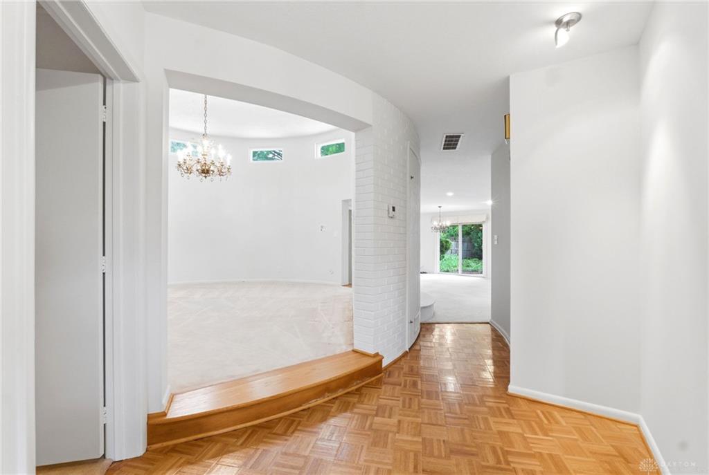 2501 Parklawn Property Photo 8