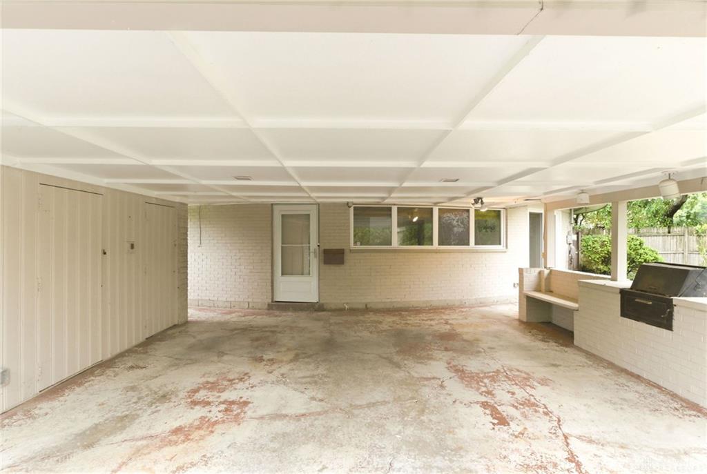 2501 Parklawn Property Photo 38