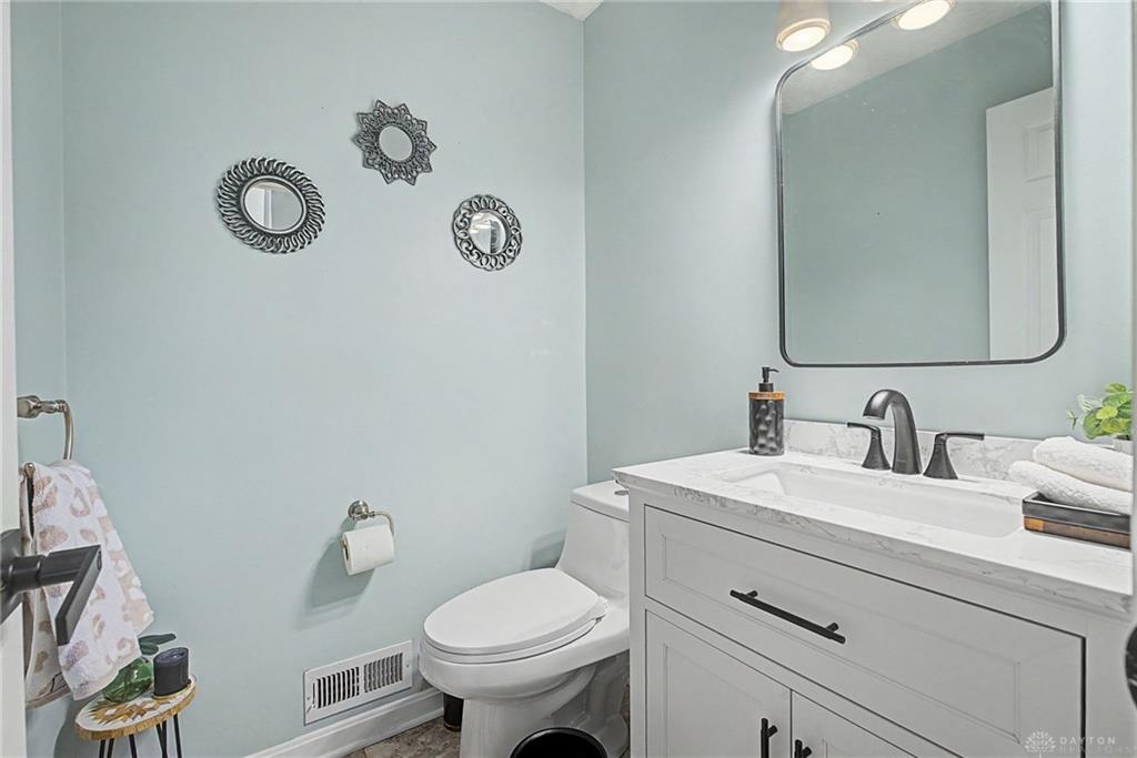9493 Fox Run Property Photo 23