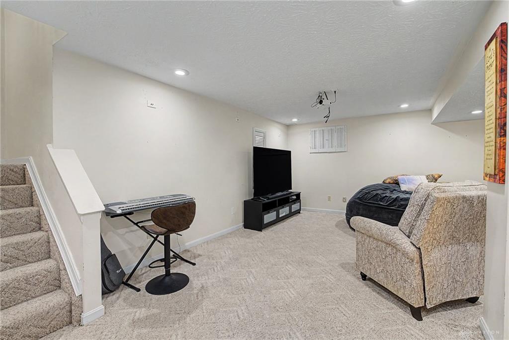 9493 Fox Run Property Photo 39