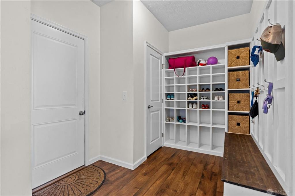 400 Buckingham Property Photo 10