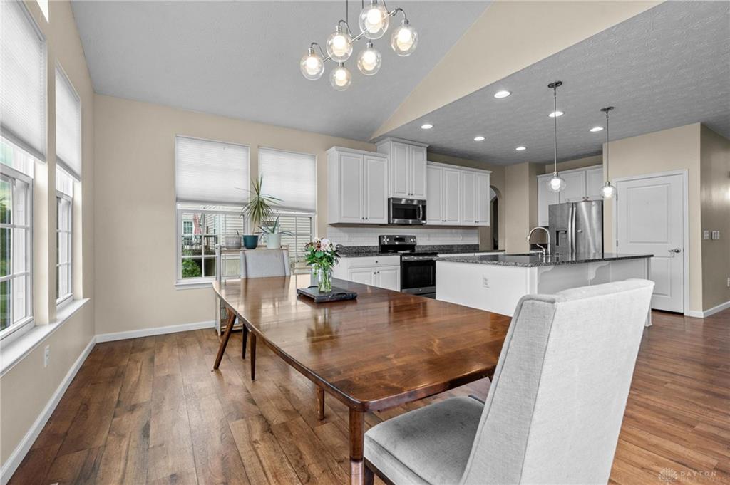 400 Buckingham Property Photo 16