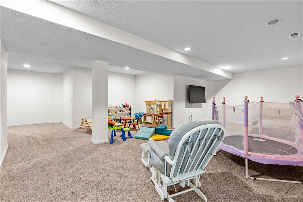 400 Buckingham Property Photo 35