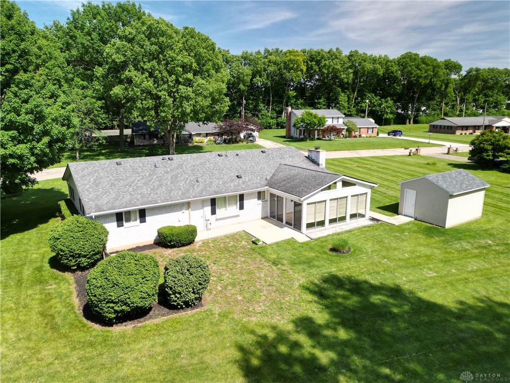 1101 E Bridle Property Photo 3