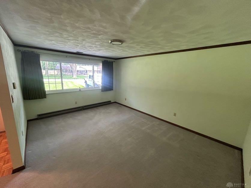 1101 E Bridle Property Photo 8