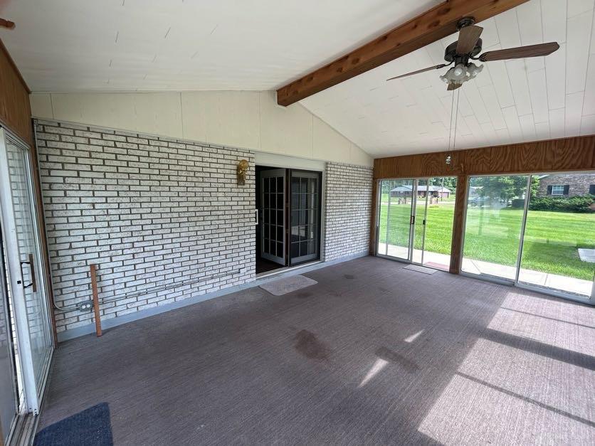 1101 E Bridle Property Photo 18