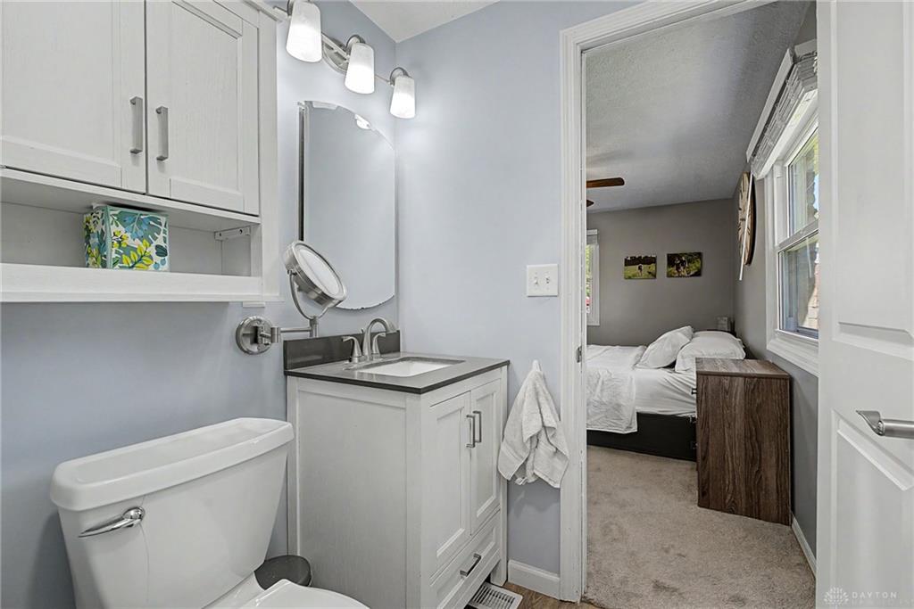 4627 Whitegate Property Photo 18