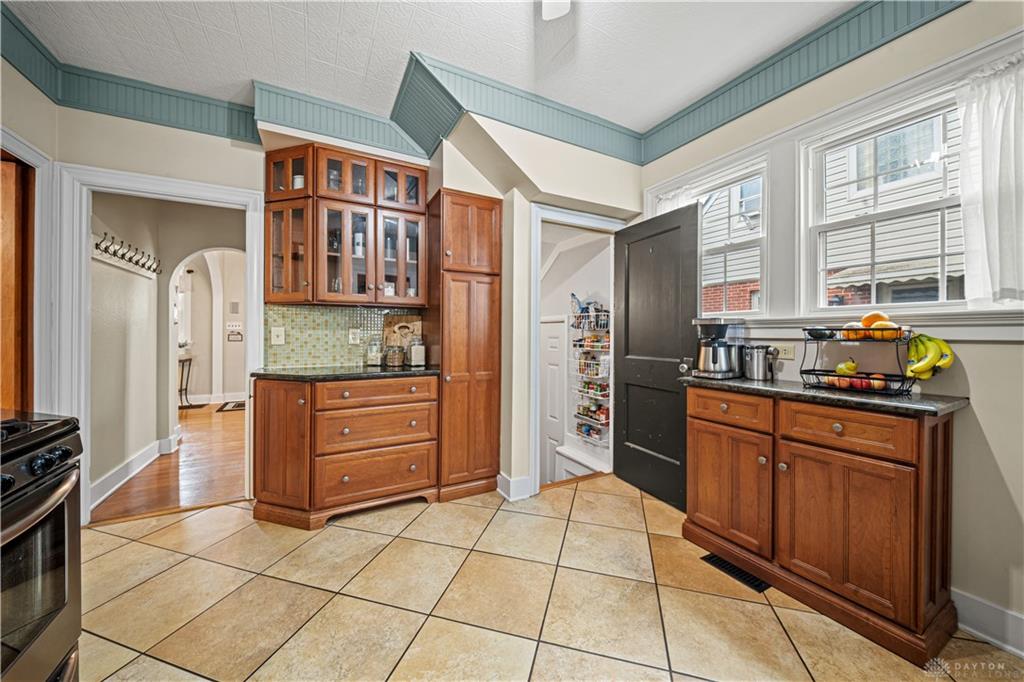 1100 Broadview Property Photo 21