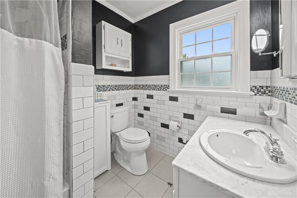 1100 Broadview Property Photo 37