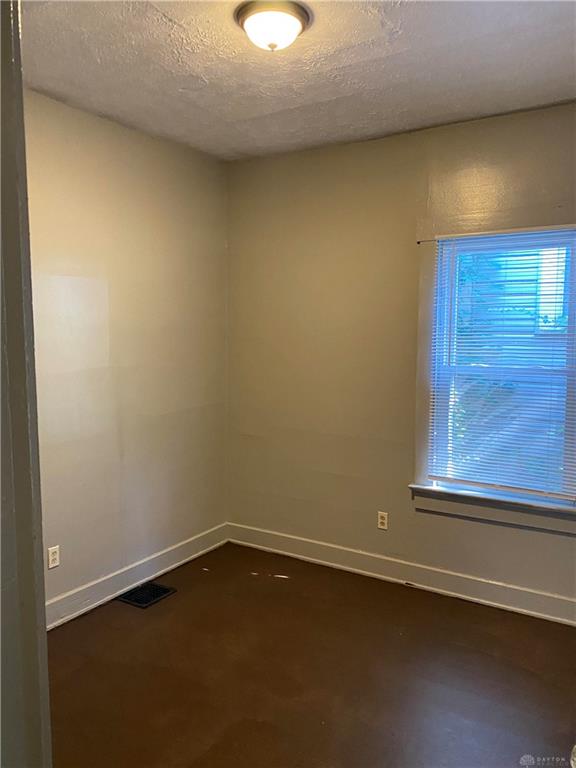 625 Hulbert Property Photo 2