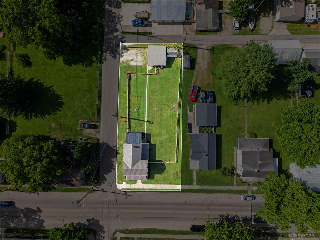 275 E Market Property Photo 4