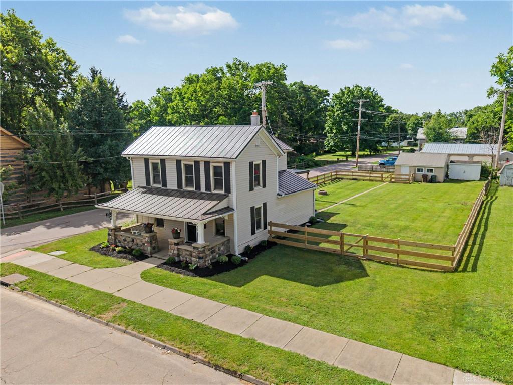 275 E Market Property Photo 5