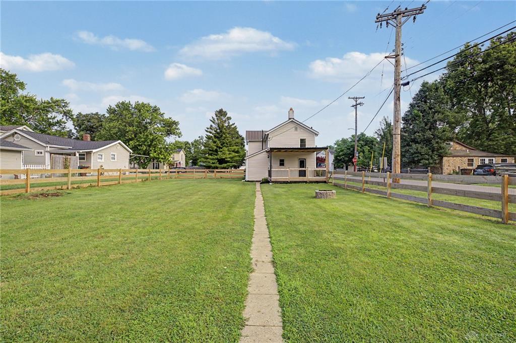 275 E Market Property Photo 7