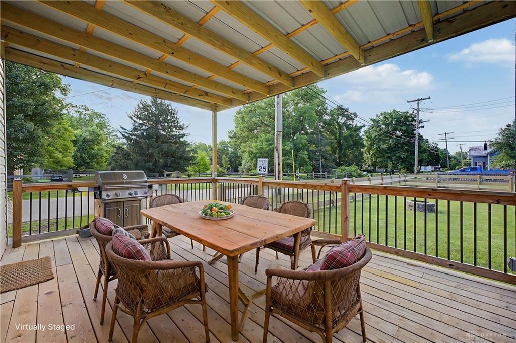 275 E Market Property Photo 10