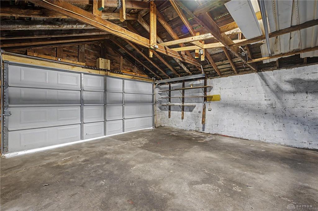 275 E Market Property Photo 12