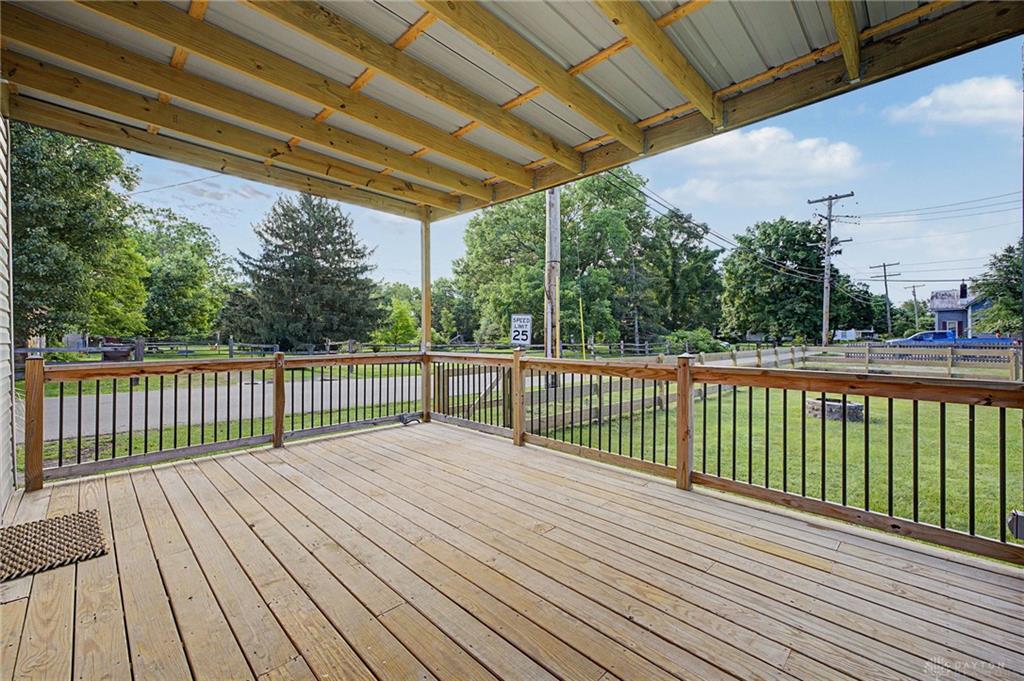 275 E Market Property Photo 33