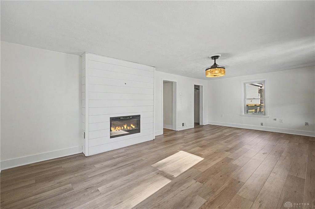 275 E Market Property Photo 37