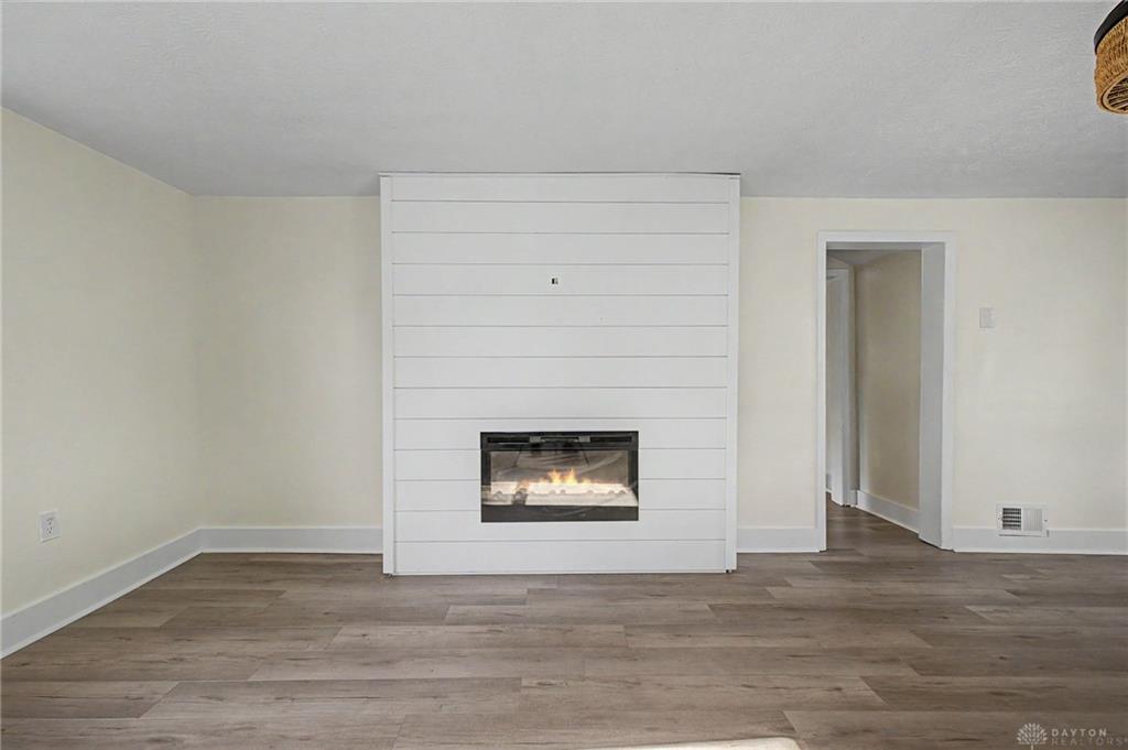 275 E Market Property Photo 38