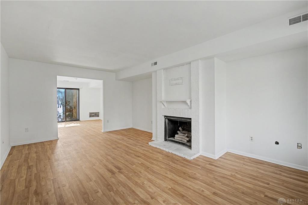 4535 Lansmore Property Photo 5