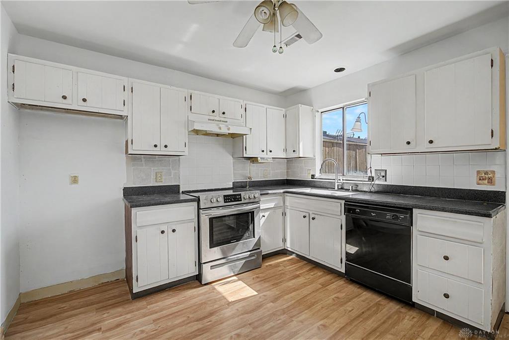 4535 Lansmore Property Photo 7