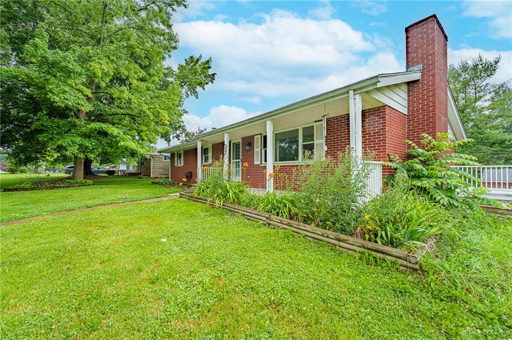 270 Kinsey Property Photo 4