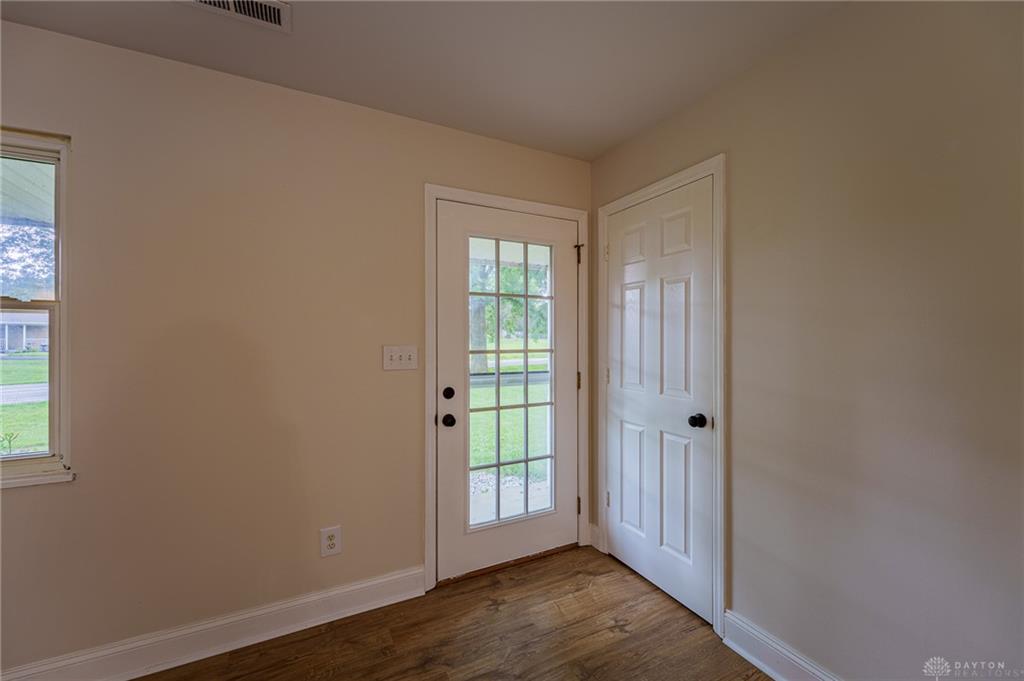 270 Kinsey Property Photo 6