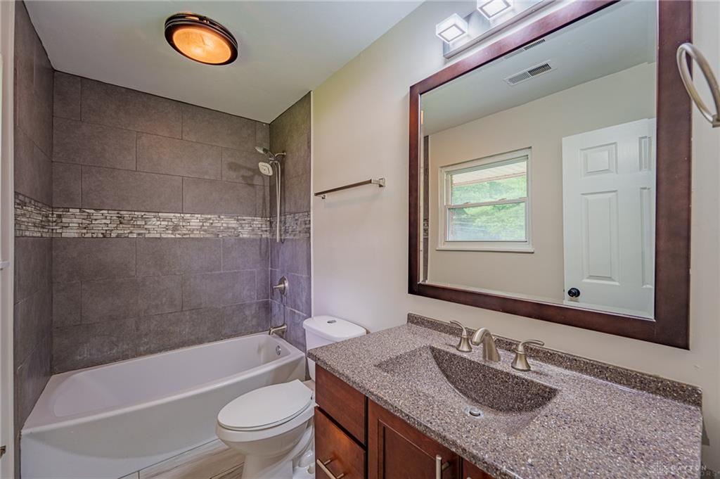 270 Kinsey Property Photo 26