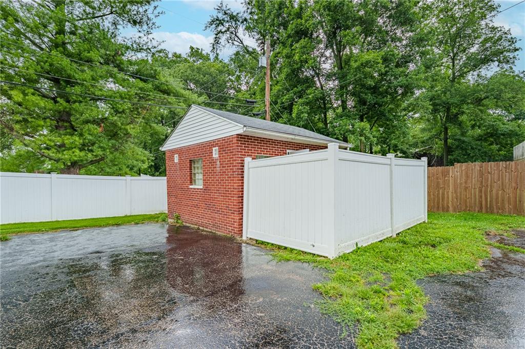 270 Kinsey Property Photo 37