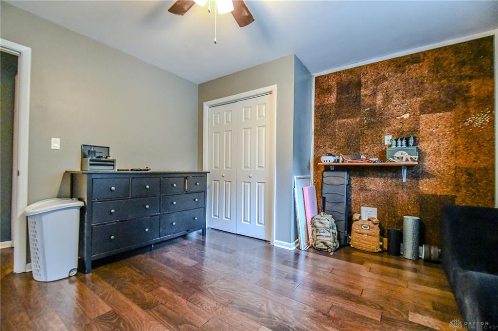 2425 Westlawn Property Photo 30