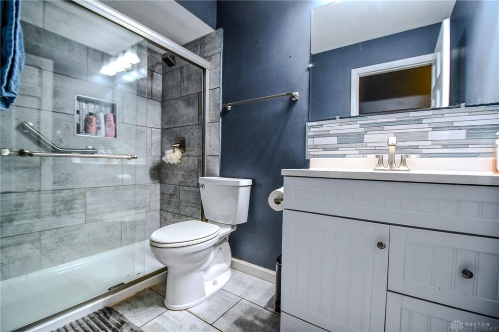 2425 Westlawn Property Photo 31