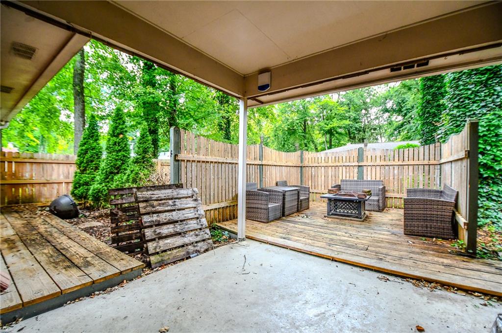 2425 Westlawn Property Photo 40